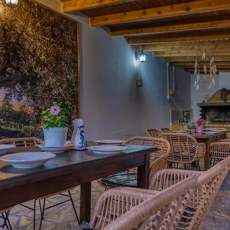 Stefanias Appartments Appartamento *