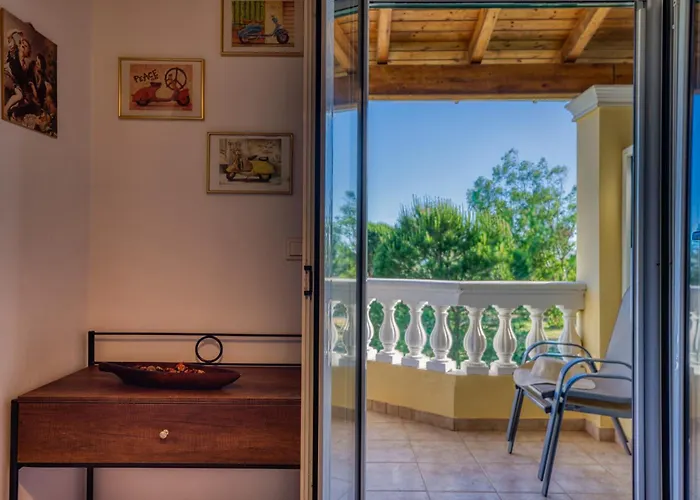 アパート Stefanias Appartments Ágios Matthaíos